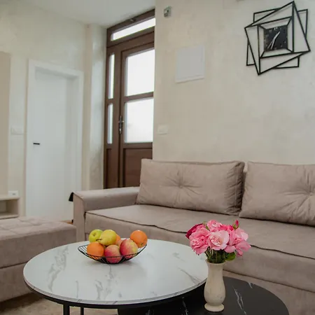 Luka Apartment